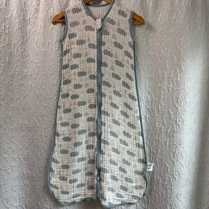 Tado Muslin sleep sack rhino size  XL (up to 39 inches)